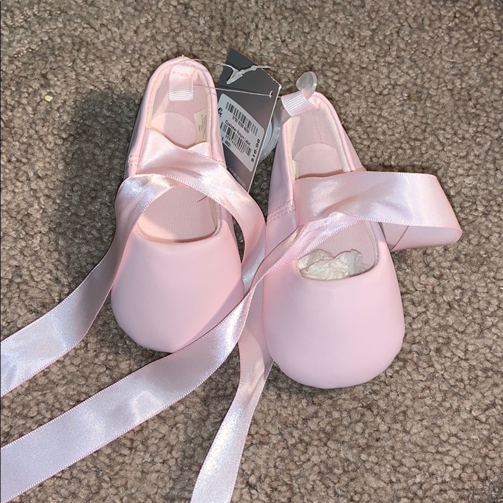 Pink infant shoes size 3-6 months